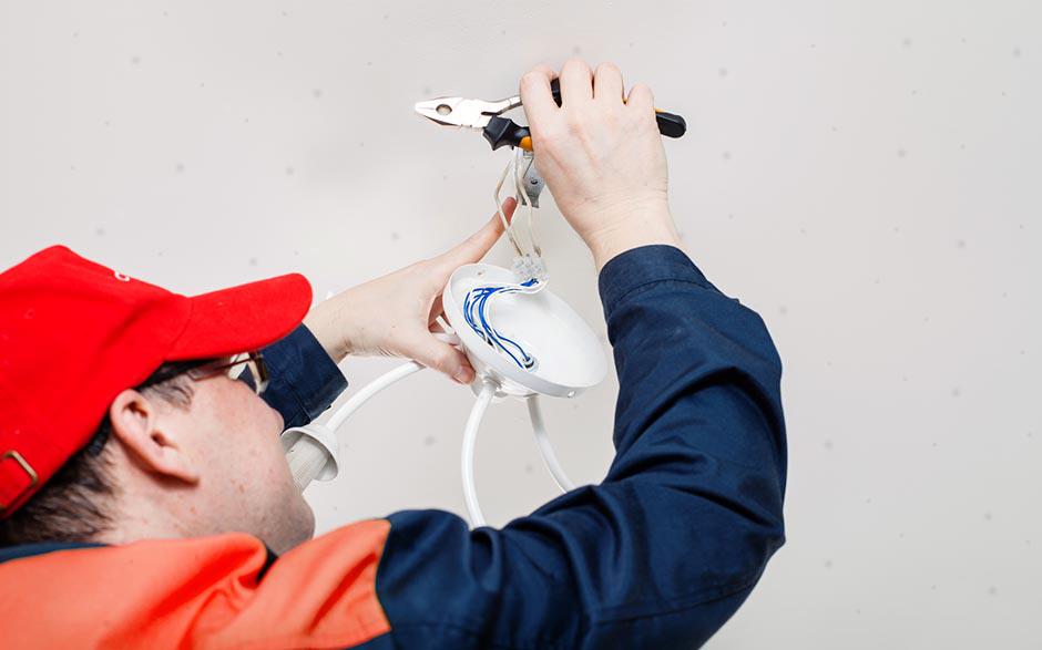 travail électricien Les Lilas